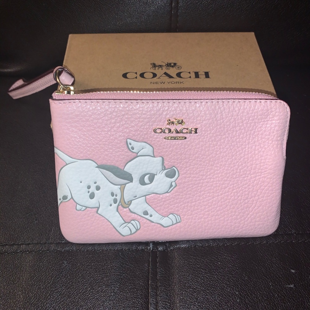 Disney coach 101 dalmatians wristlet - Picture 5 of 8